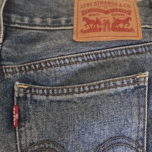 Levi’s shorts
